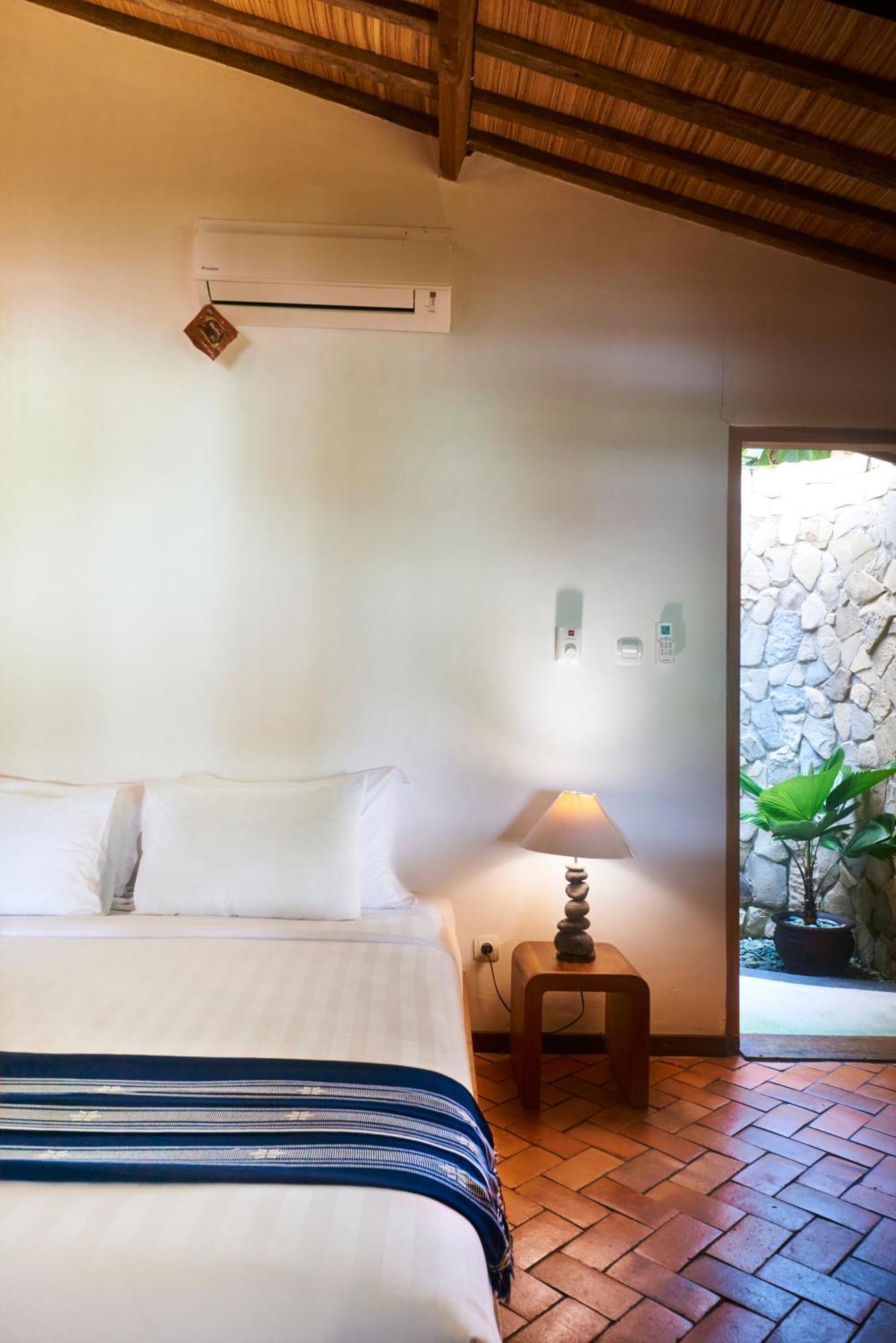 Villa Blue Steps Yogyakarta Exterior photo