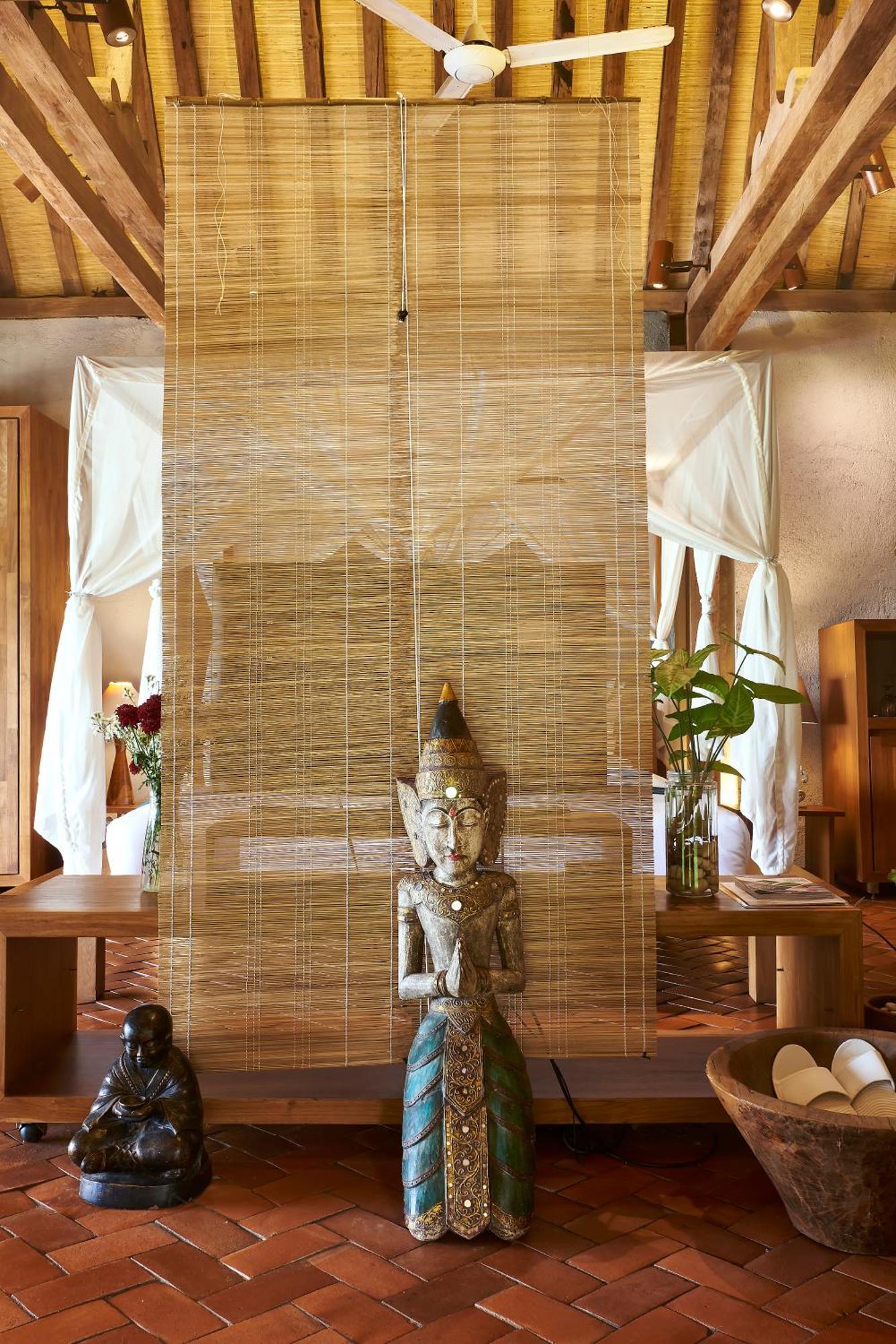 Villa Blue Steps Yogyakarta Exterior photo