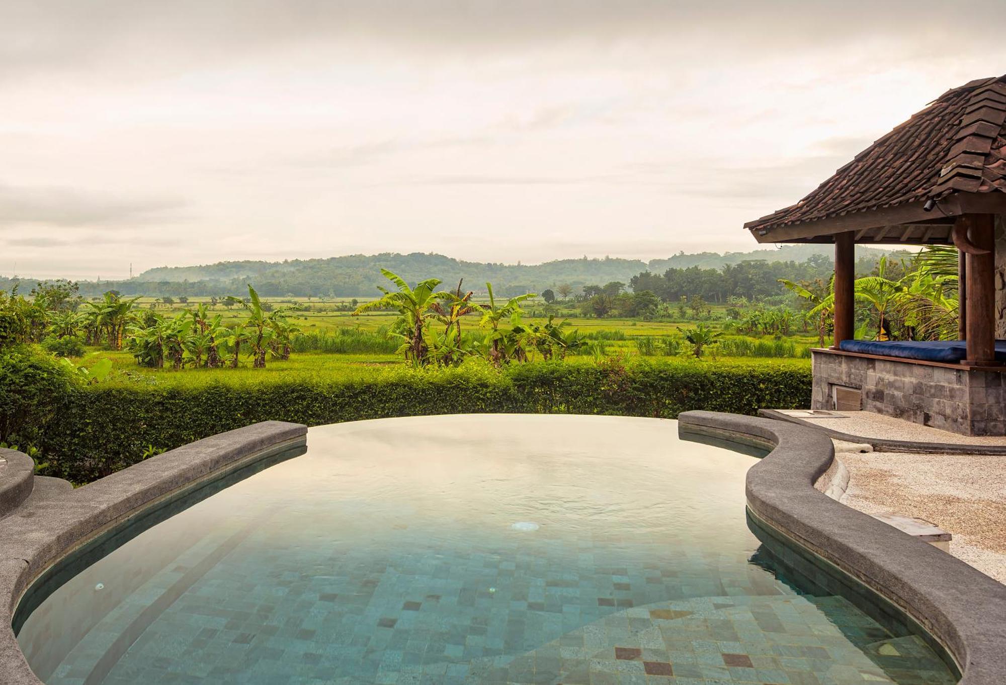 Villa Blue Steps Yogyakarta Exterior photo