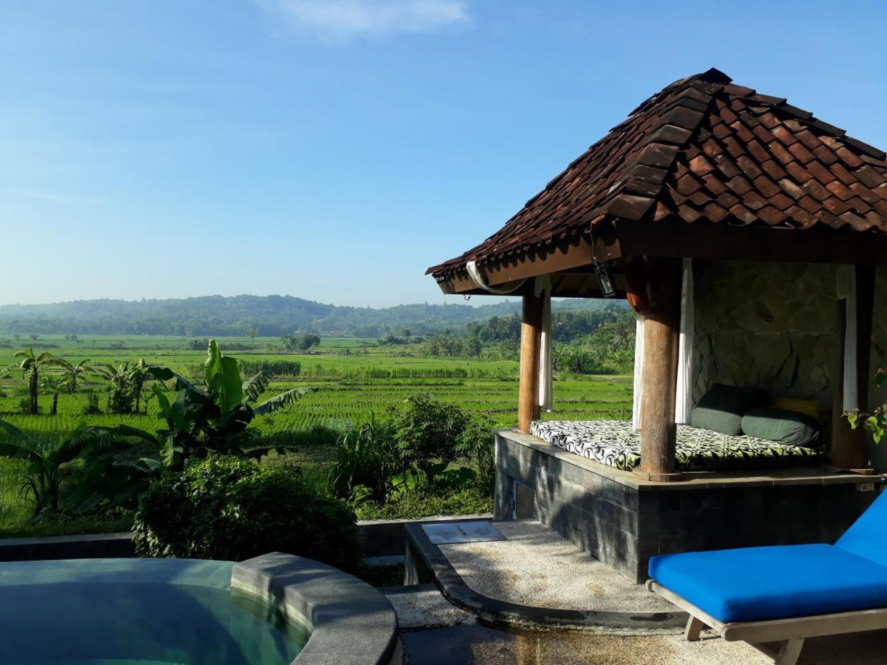 Villa Blue Steps Yogyakarta Exterior photo